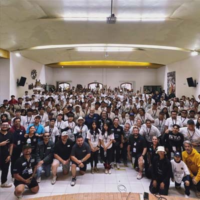 Marchers preforming on vibraphone