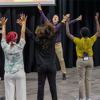 Mathew Arau teaching at CSI